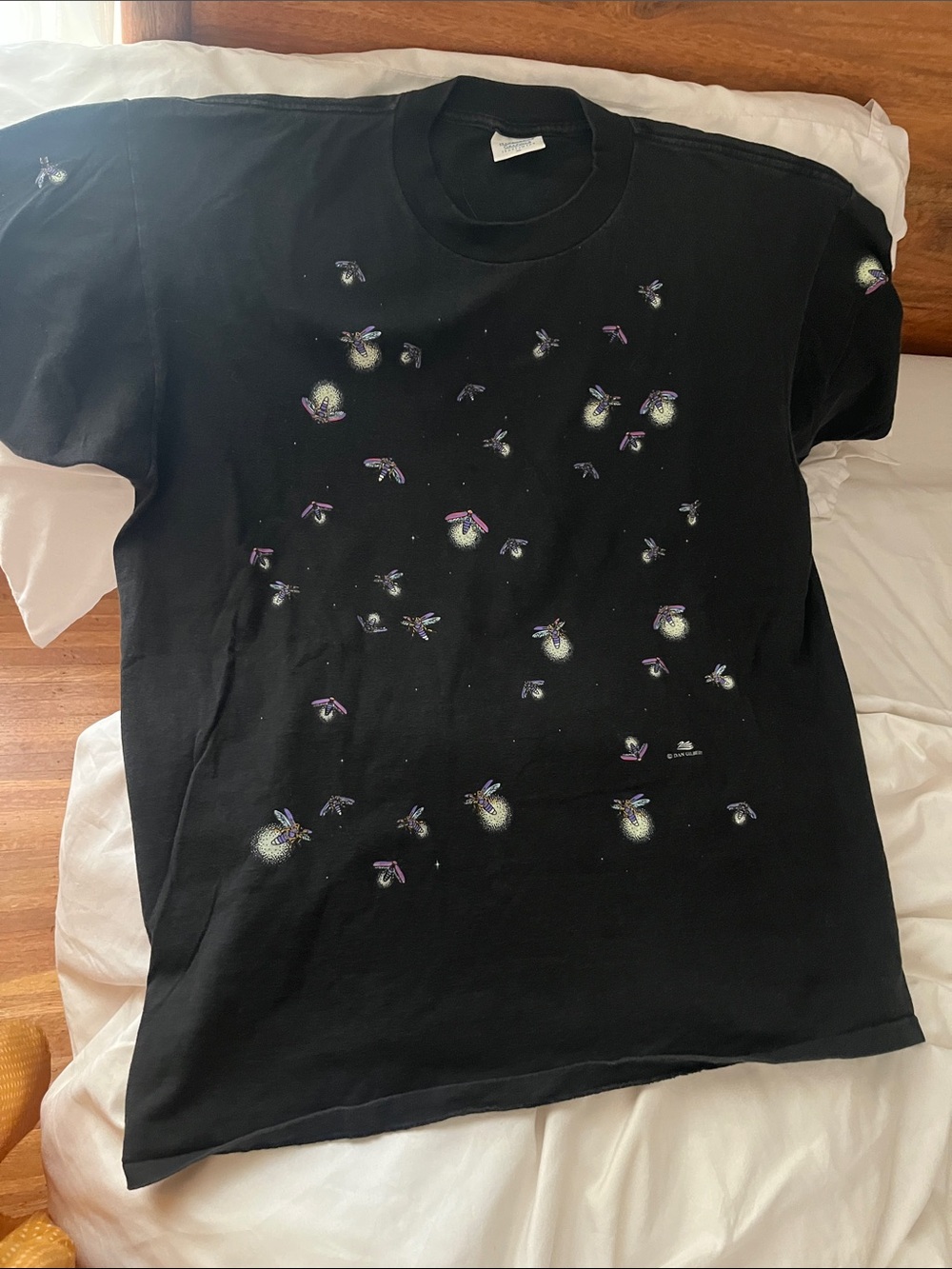 Vintage 90s t shirt with fireflies, lightning bugs. Perhaps Dan Gilbert design?